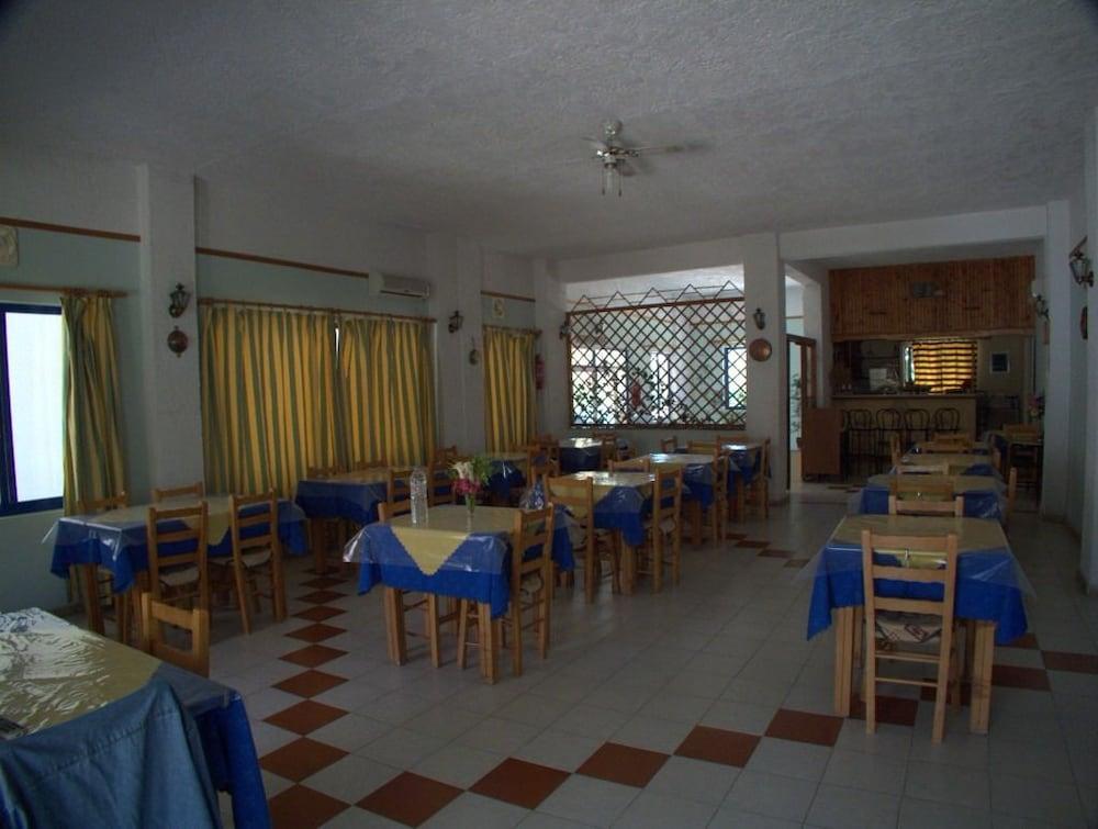 Hotel Sofia Marathókampos Extérieur photo